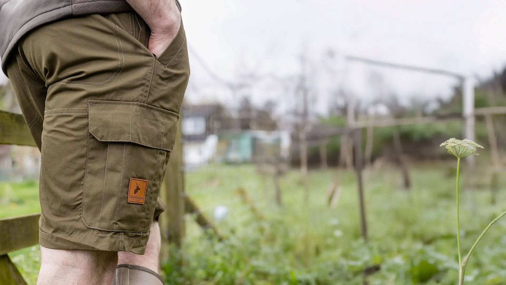 Olive green cargo shorts from the Forest SS25 Collection for ladies outdoor stretch adventures.