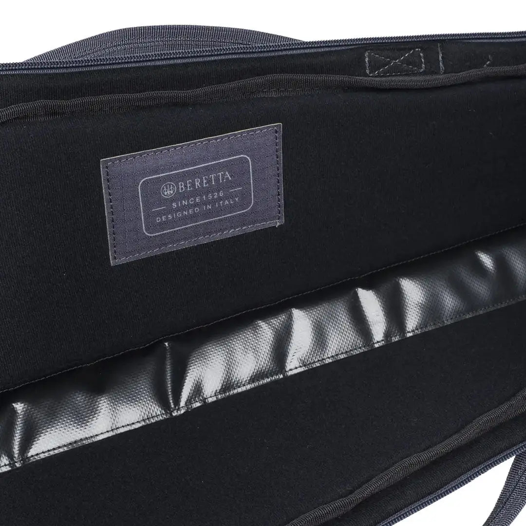 Open dark-colored Beretta Challenge Gun Case 140cm for easy firearm storage