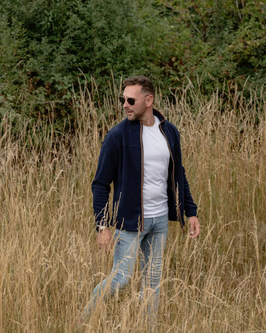 Man in Navy Forest Knightwood Zip Fleece jacket made of durable 280gsm fleece