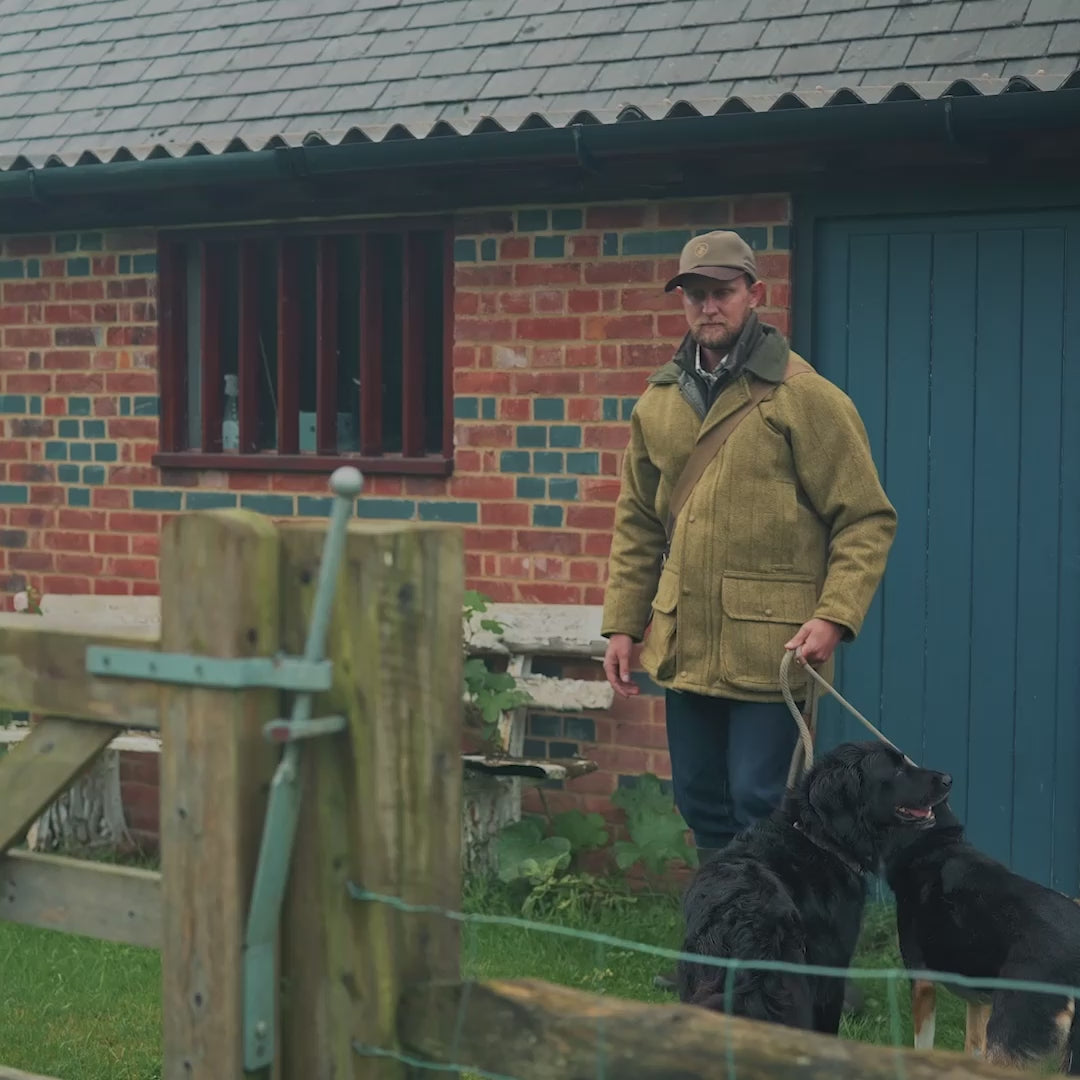 Load video: New Forest Tweed Shooting Jacket