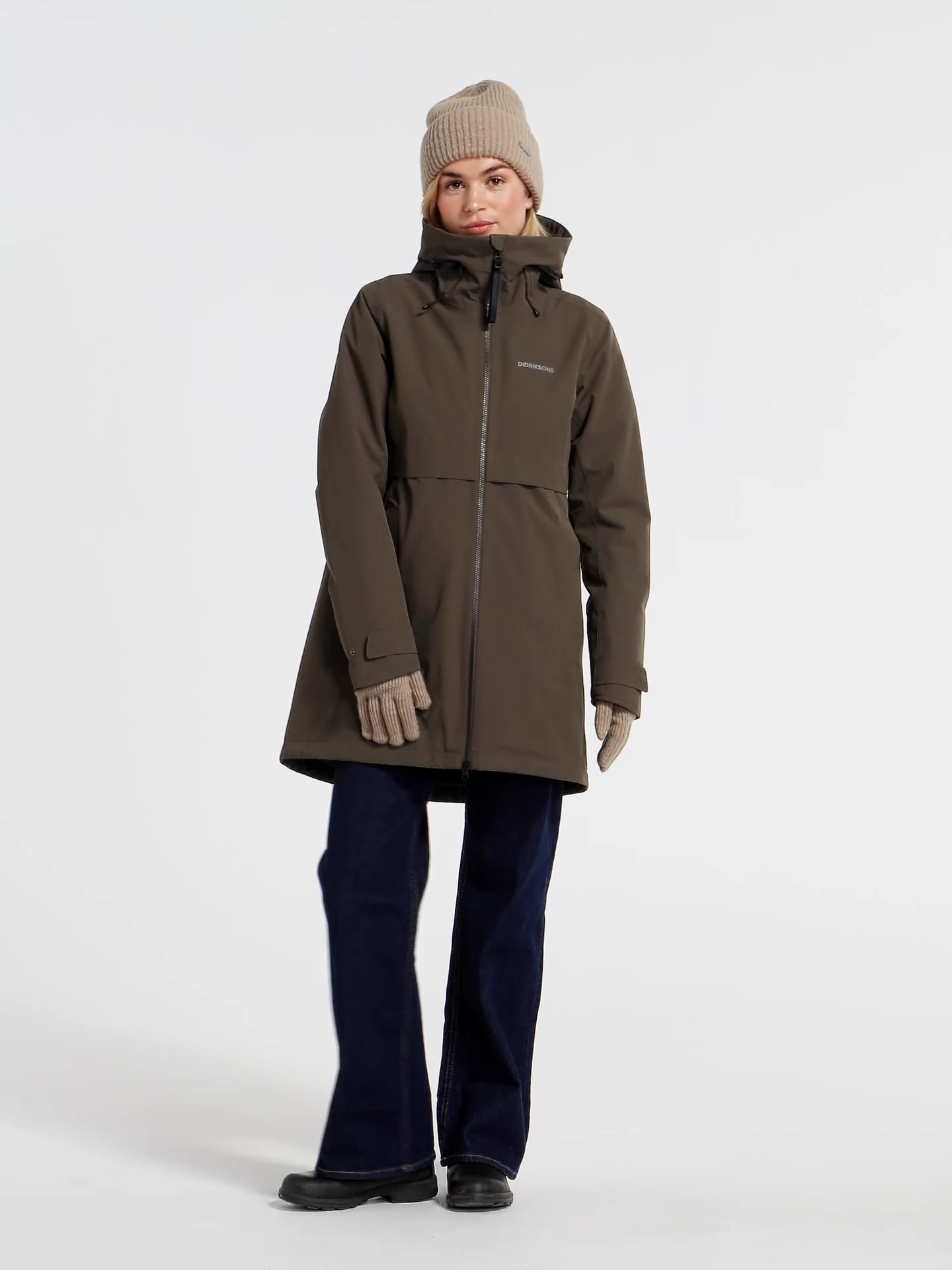 Load video: Didriksons Helle Womens Parka 6
