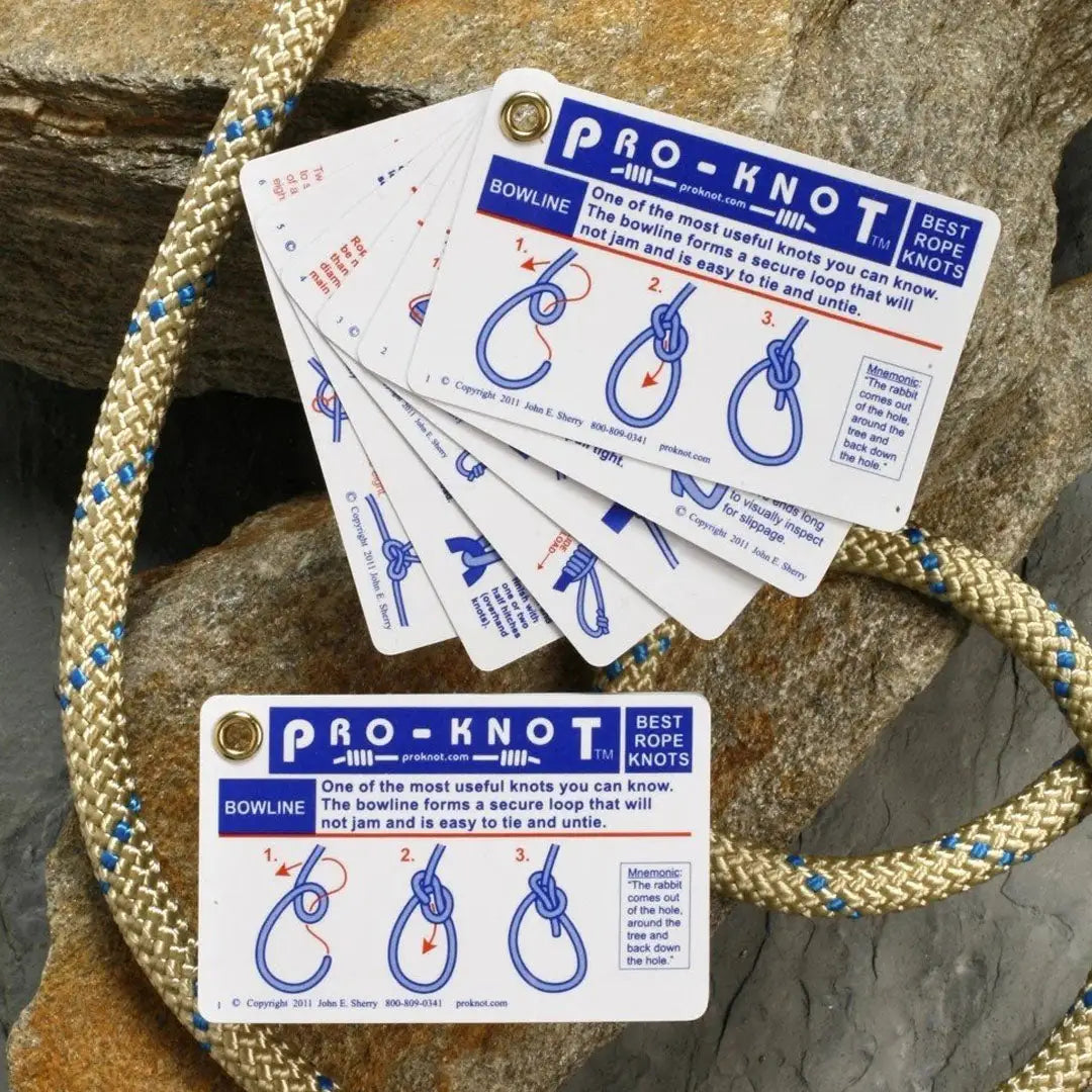 Instructional cards for knot tying in the Pro Knot Tying Kit for easy learning