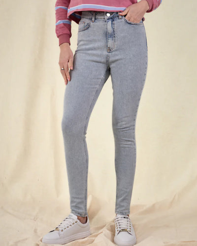 Whale of a Time Womens Signature High Waisted Jeans