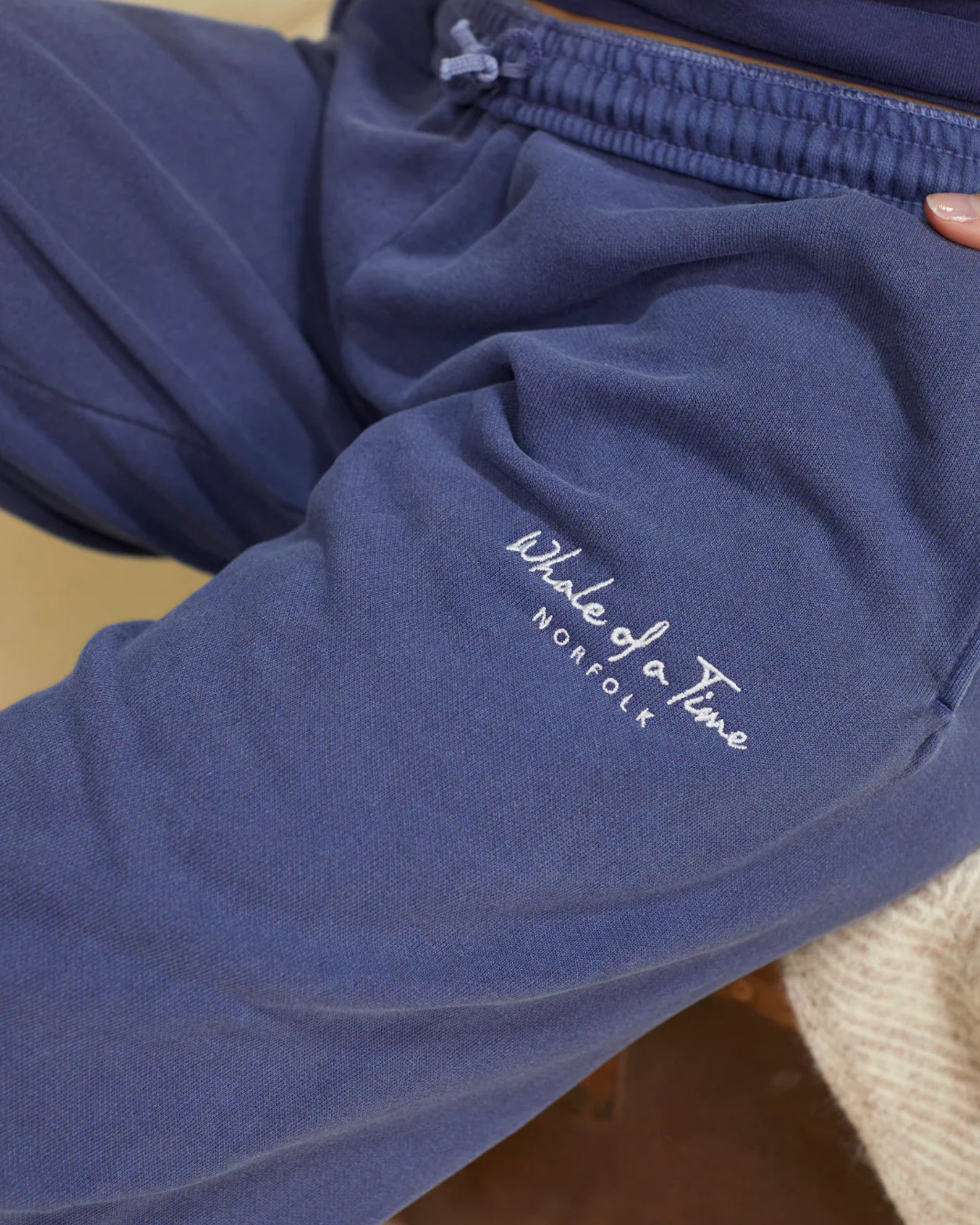 Whale of a Time Womens Signature Joggers