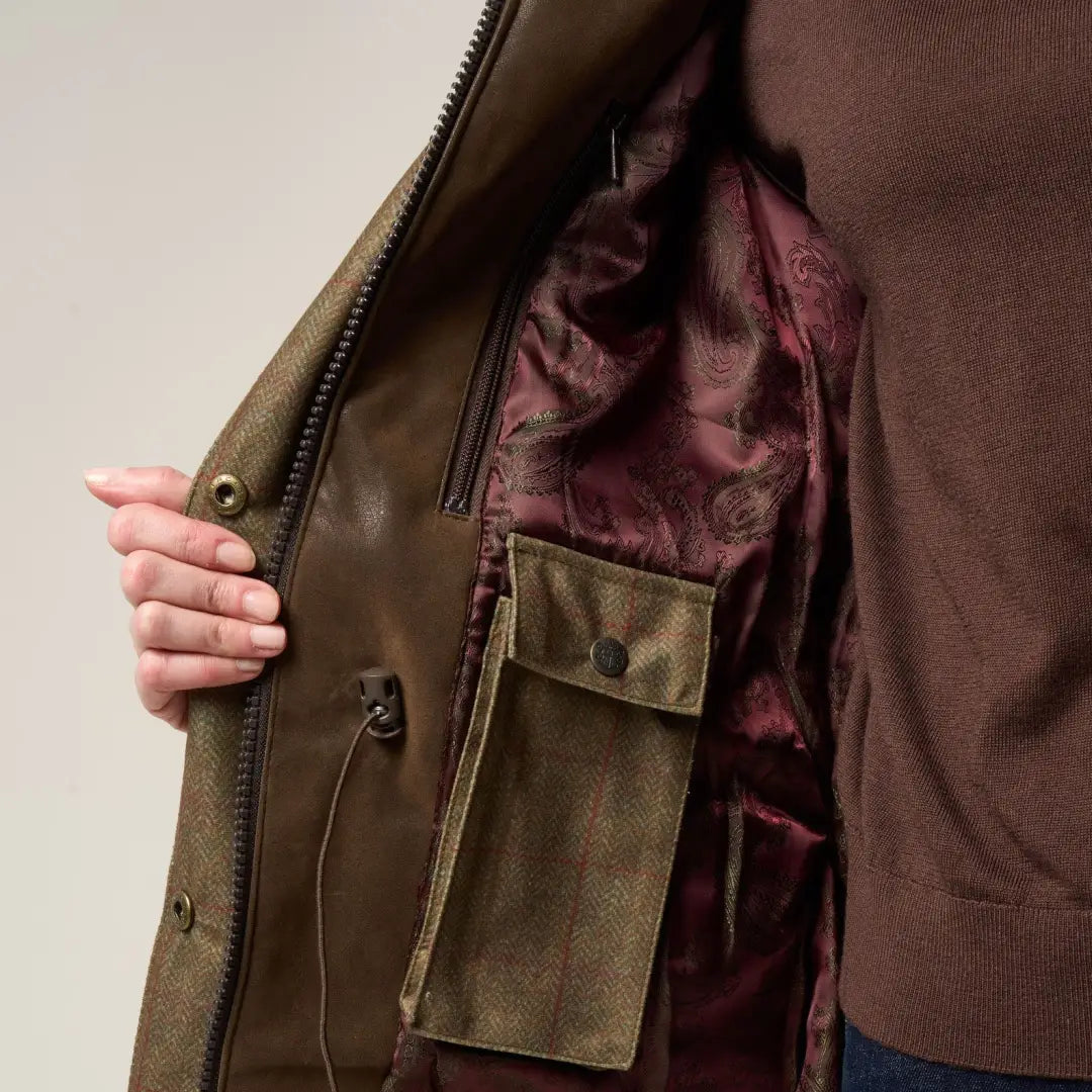 Luxurious Didsmere Ladies coat with patterned lining and multiple pockets, stay warm