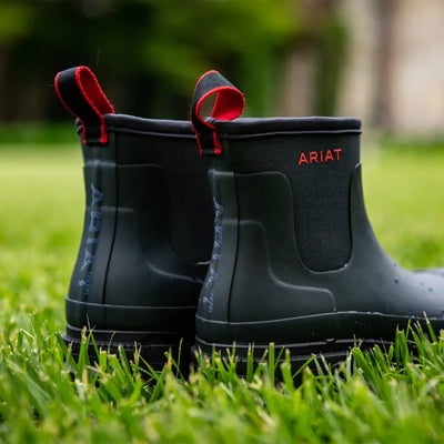 Stylish Ariat Kelmarsh Shortie Rubber Boots, perfect for country clothing and hunting