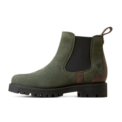 Green leather Chelsea boot with chunky sole, perfect for country clothing or hunting adventures