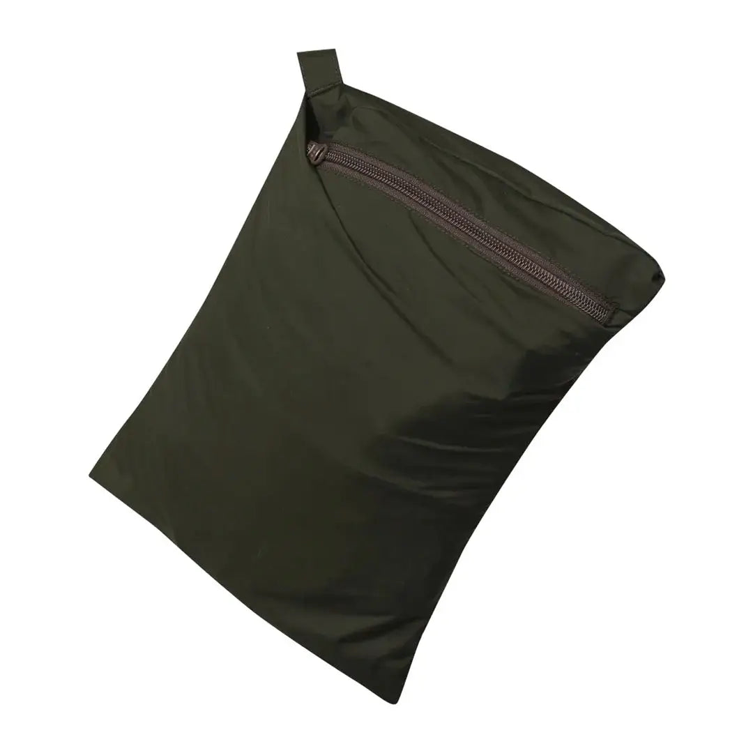 Olive green zippered pouch from Beretta Carrick Jacket for country clothing and hunting outdoors