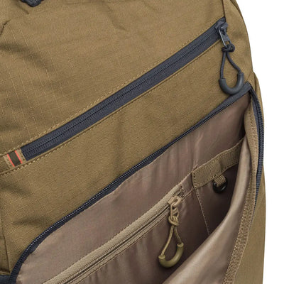 Tan Beretta Gamekeeper EVO backpack with blue zipper pulls