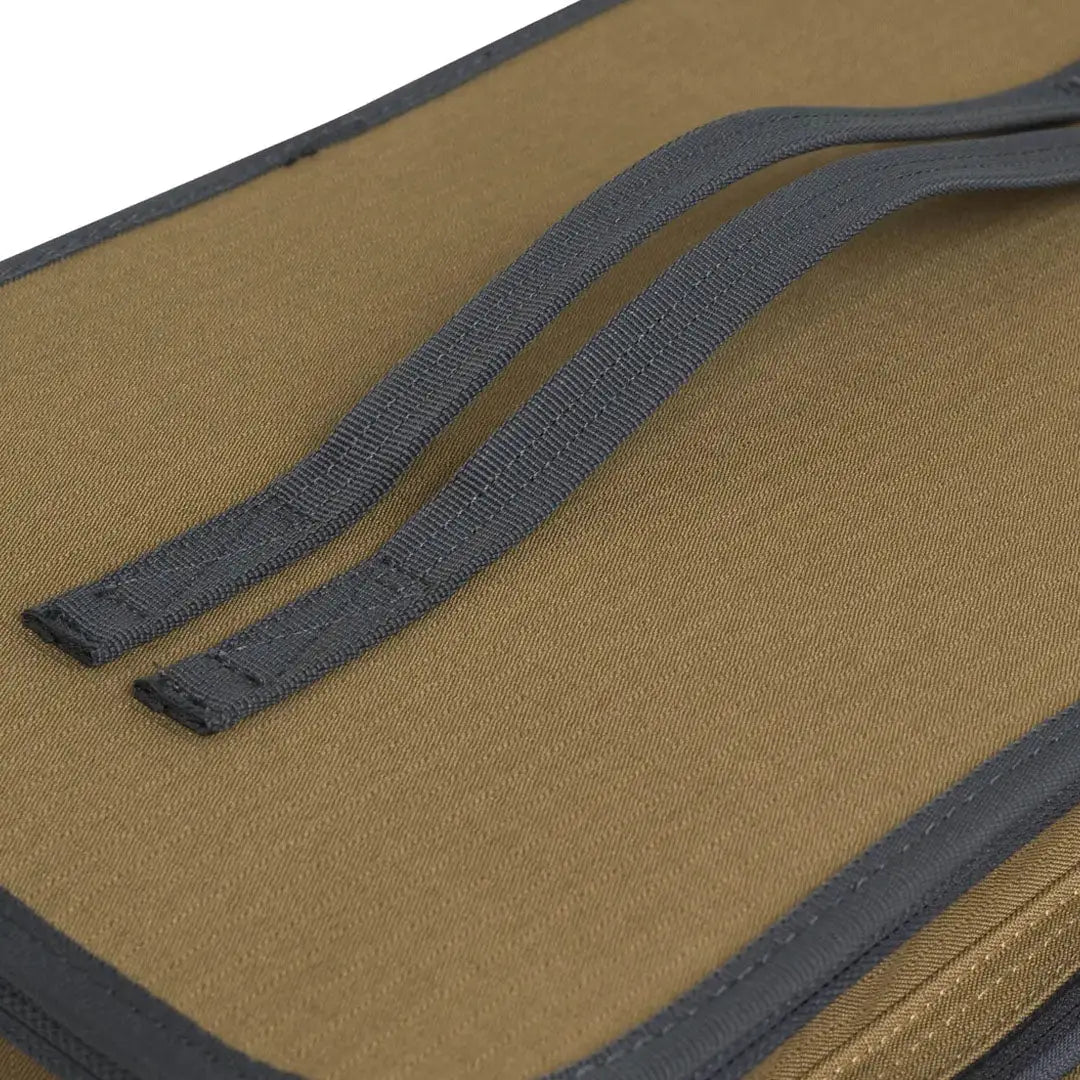 Tan fabric bag with gray straps of the Beretta GameKeeper EVO Cart Bag 250
