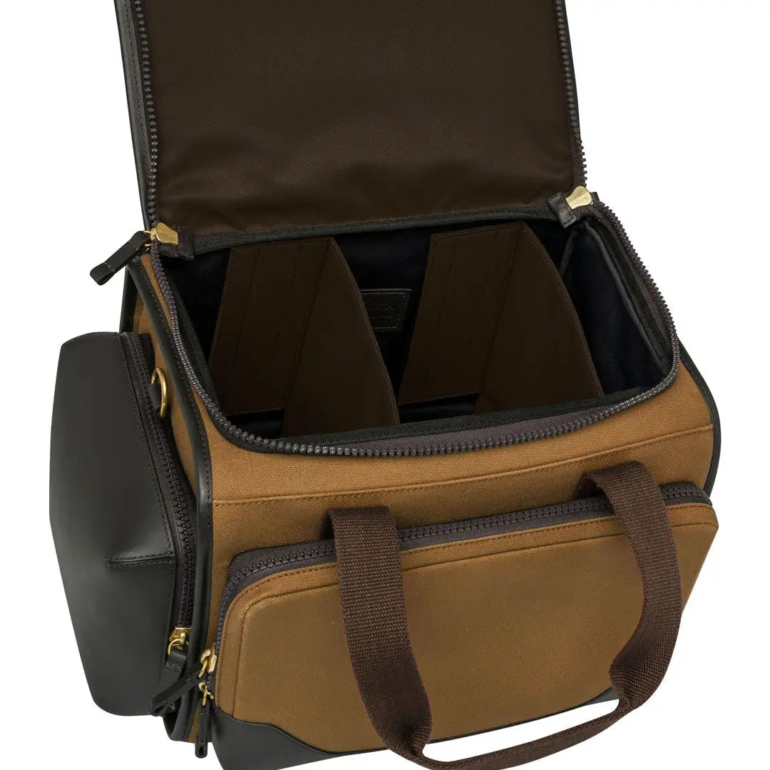 Tan Beretta Terrain EVO field bag with black leather and gold zippers for hunting