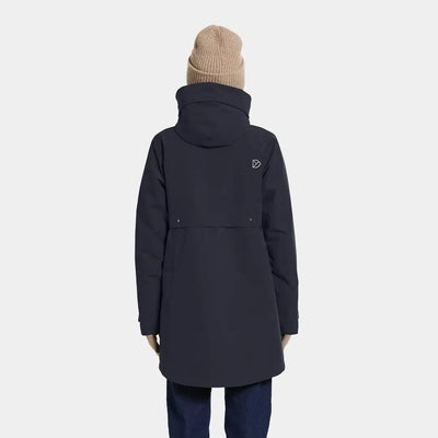 Woman in Didriksons Helle Womens Parka showing country clothing for outdoors and hunting