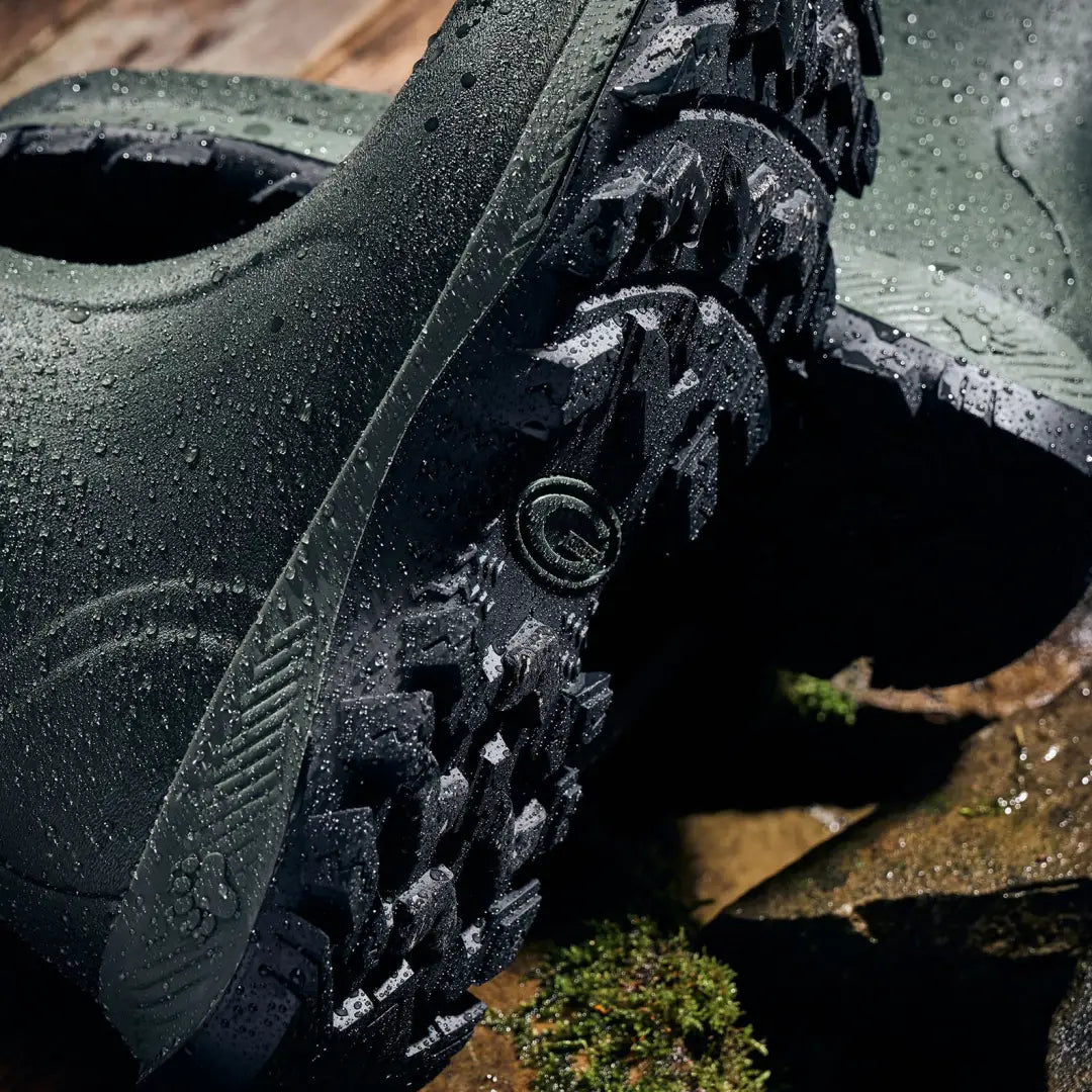 Waterproof dark green rubber boots Grubs Bearline 8.5 Wellington for country clothing and hunting
