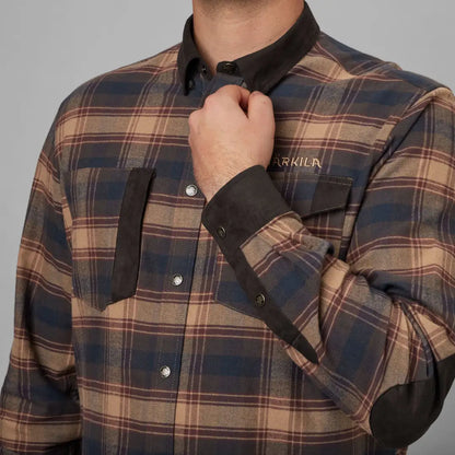 Härkila Aivak Long Sleeve Shirt with plaid pattern, press stud buttons, country hunting style
