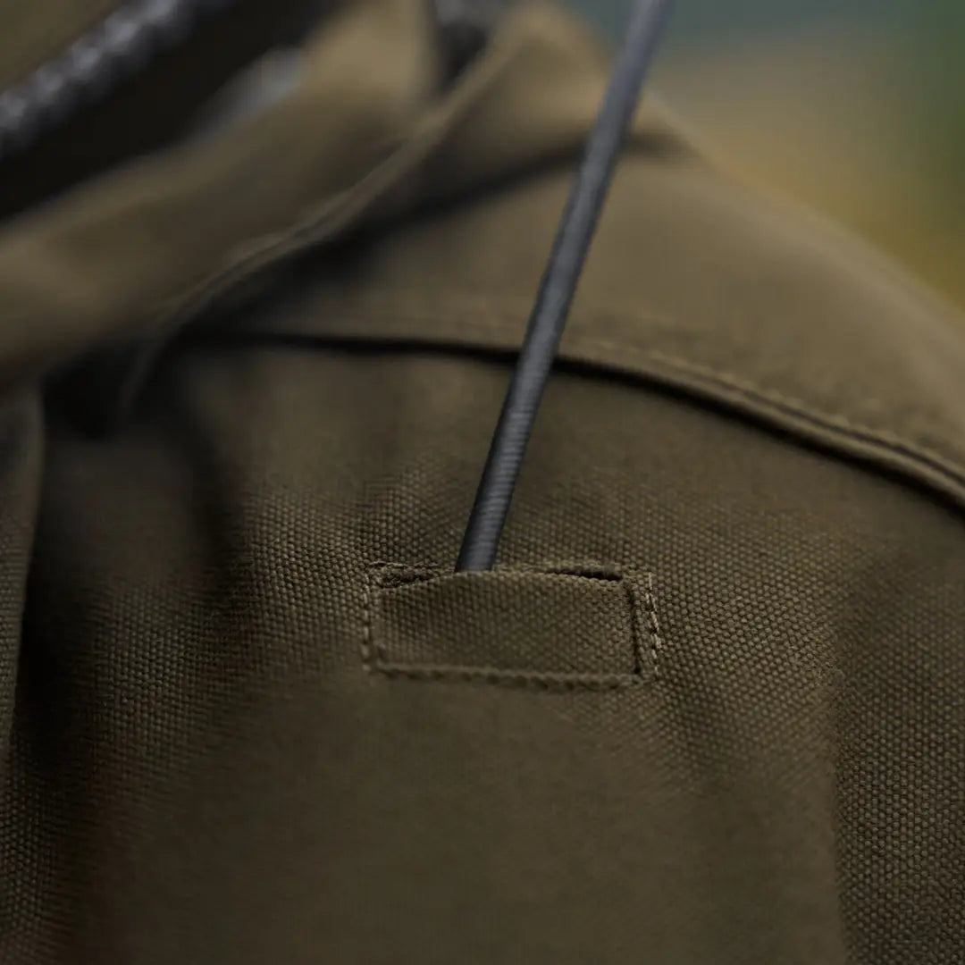 Olive green fabric with drawstring on Härkila Pro Hunter GTX Legacy Jacket