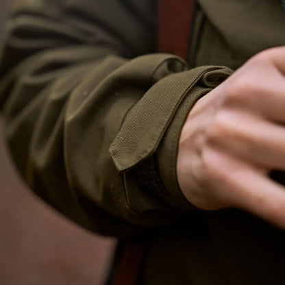 Olive green jacket sleeve from Härkila Pro Hunter GTX Legacy Jacket, pro hunter gtx style