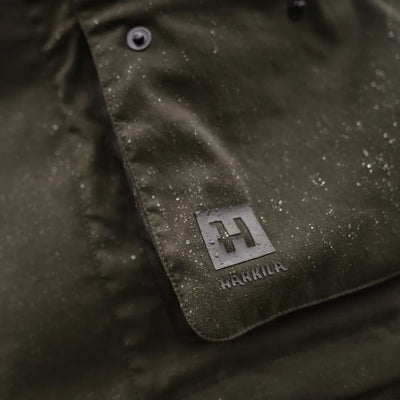 Clothing tag featuring Härkila logo on a Pro Hunter Shooting GTX Jacket