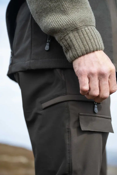 Olive green Ardross 4-Way stretch trousers with zipper pockets and elastic waistband