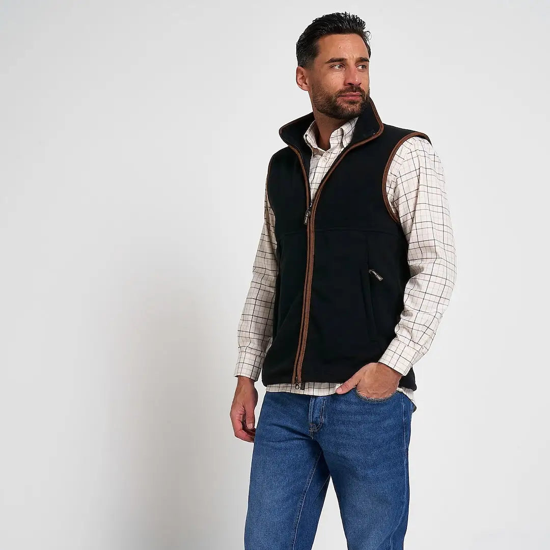 Jack Pyke Countryman 300gsm micro fleece gilet in black with brown leather trim