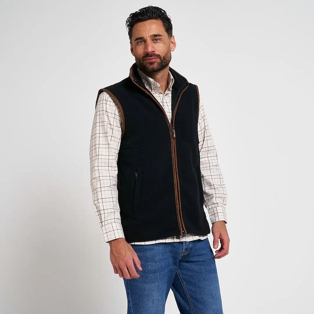 Jack Pyke Countryman 300gsm micro fleece gilet in black with brown leather trim