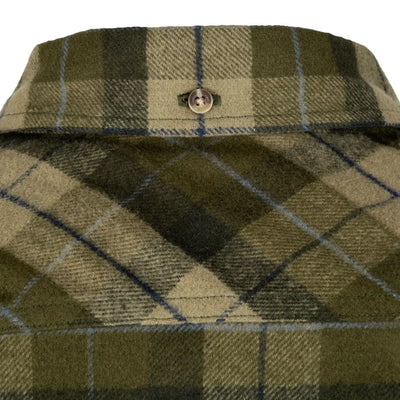 Plaid button-down collar of Jack Pyke Ladies Bleasdale Heavy Flannel Shirt