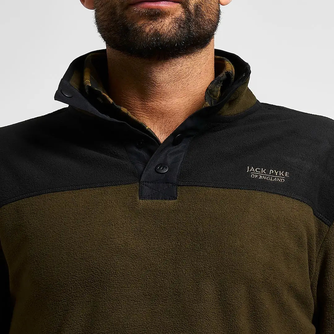 Jack Pyke Snap Neck Fleece Top in black olive green