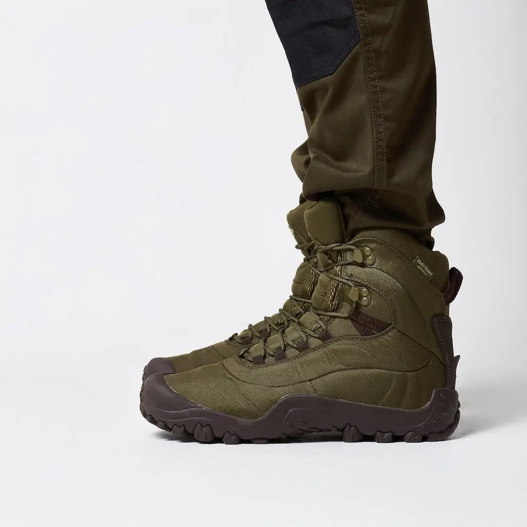 Jack Pyke Tundra boots in olive green and dark brown with rugged tread soles