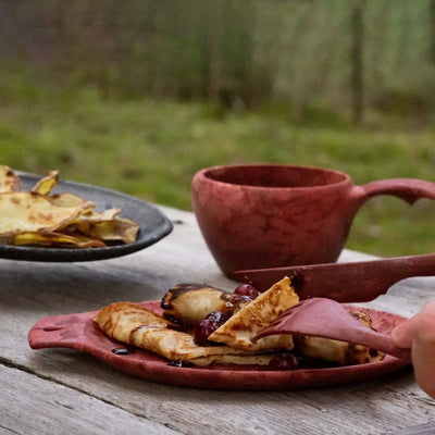 Rustic breakfast spread in Kupilka Gift Box, perfect for country clothing lovers and outdoors fans