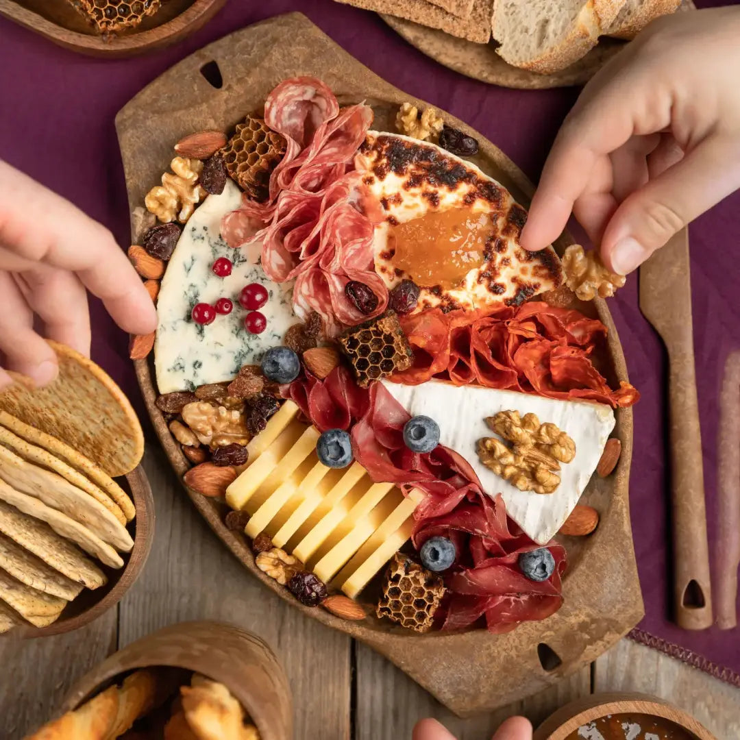 Elaborate charcuterie board from the Kupilka Premium Gift Set, perfect for any occasion