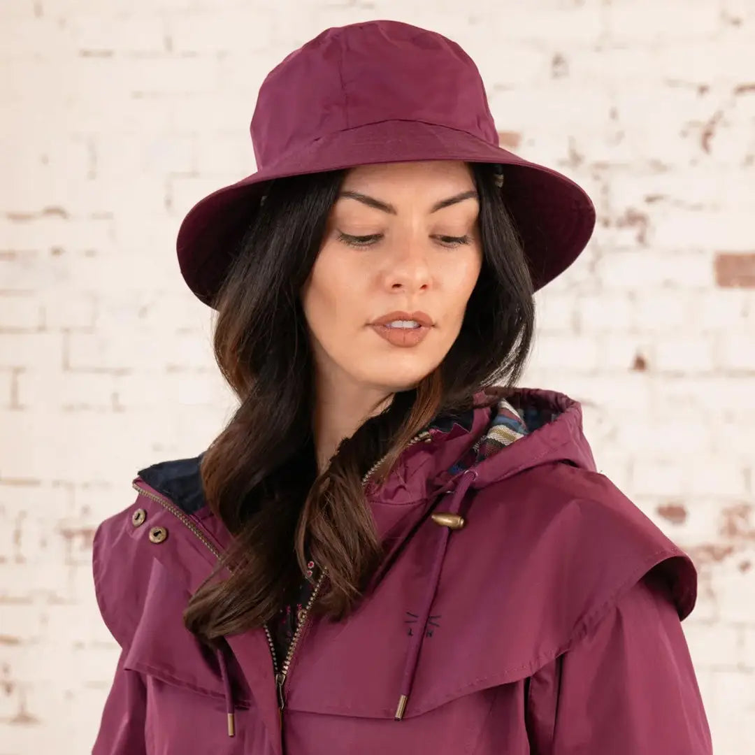 Ladies burgundy hat sales