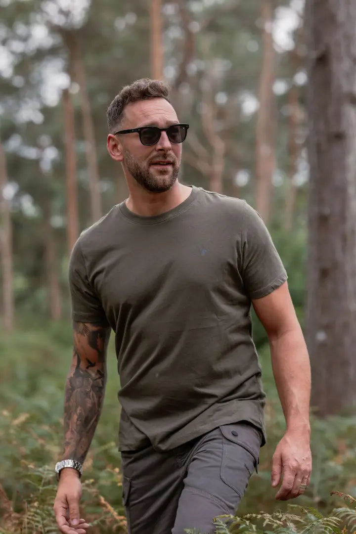 Man in olive green forest clothing 2-pack t-shirt from New Forest T-Shirt 2-Pack