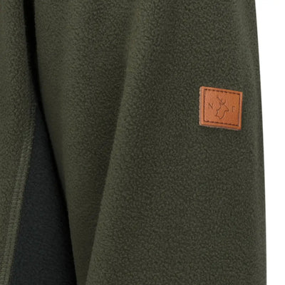Green sleeve of the New Forest Trail Fleece, perfect for outdoor adventures
