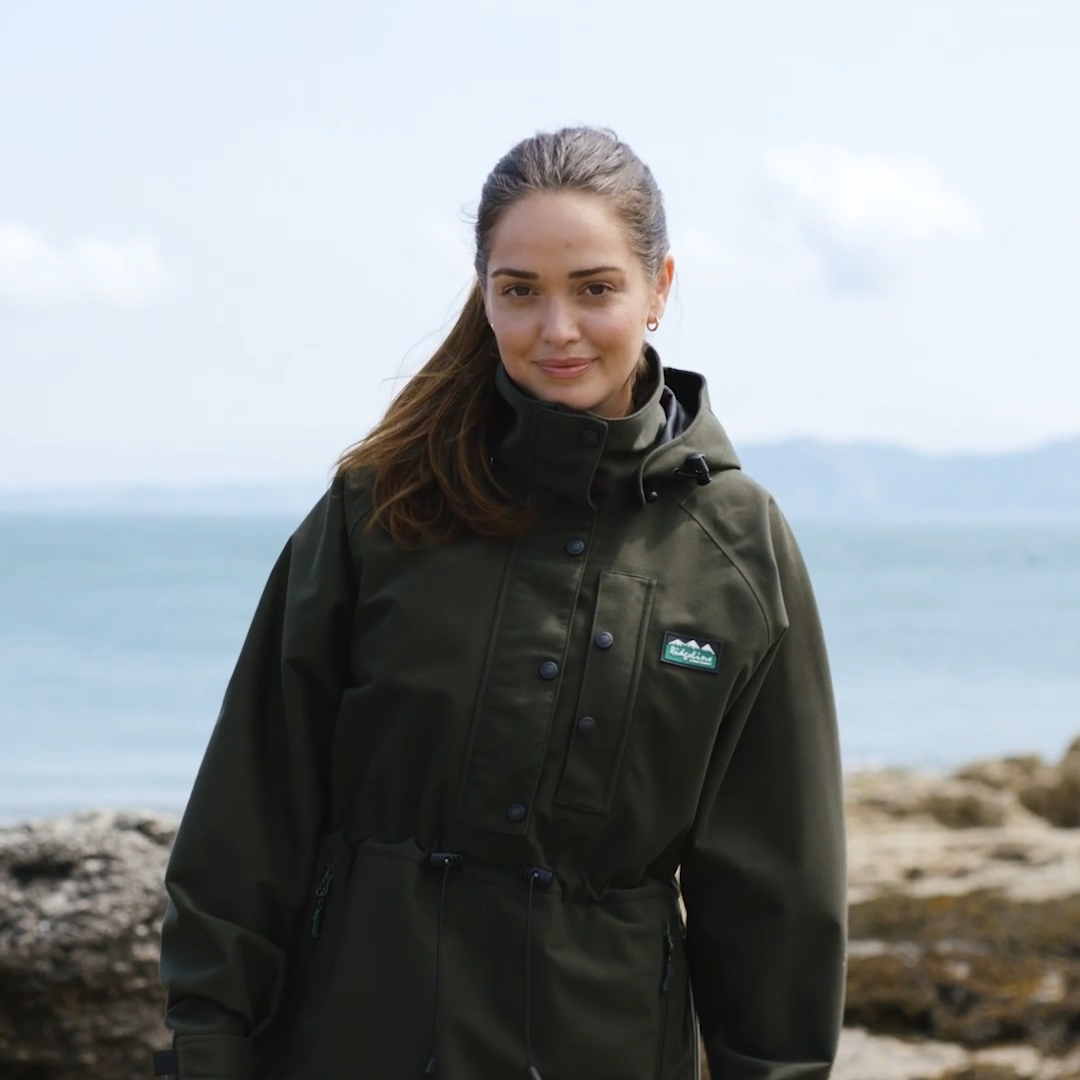Load video: Ridgeline Womens Monsoon Classic Smock