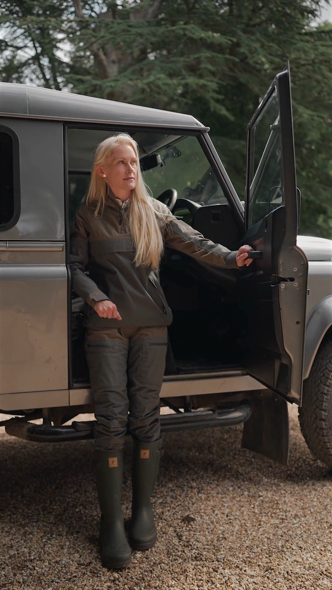 Load video: New Forest Ladies Nightjar Trousers