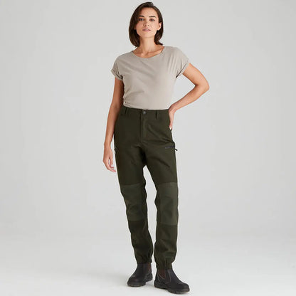 Woman in olive green Cambrian trousers and beige t-shirt, perfect for all-day wear