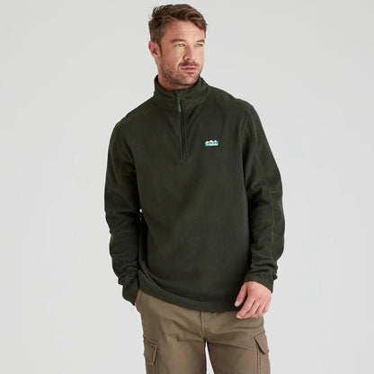 Man in green Ridgeline Narvik Fleece with khaki cargo pants, made from functional polyester fleece