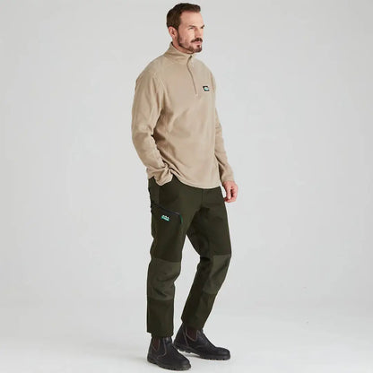 Man in Ridgeline Narvik Fleece with functional polyester fleece and green pants