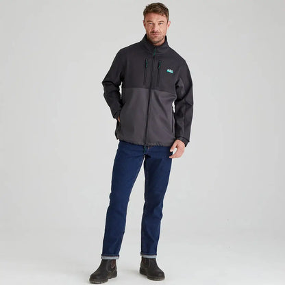 Man in Ridgeline Ranger Jacket made of four-way stretch polyester, two-tone softshell style