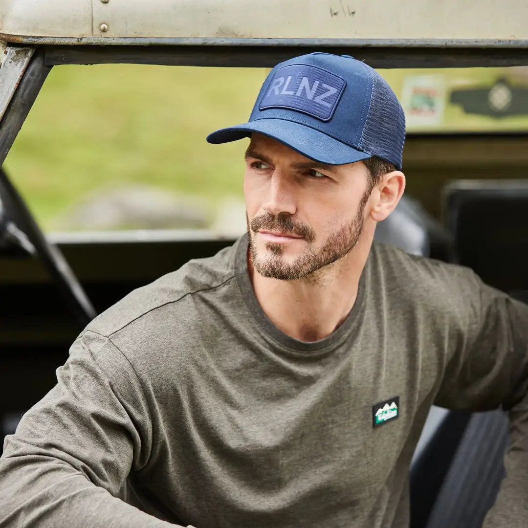 Navy trucker cap sales