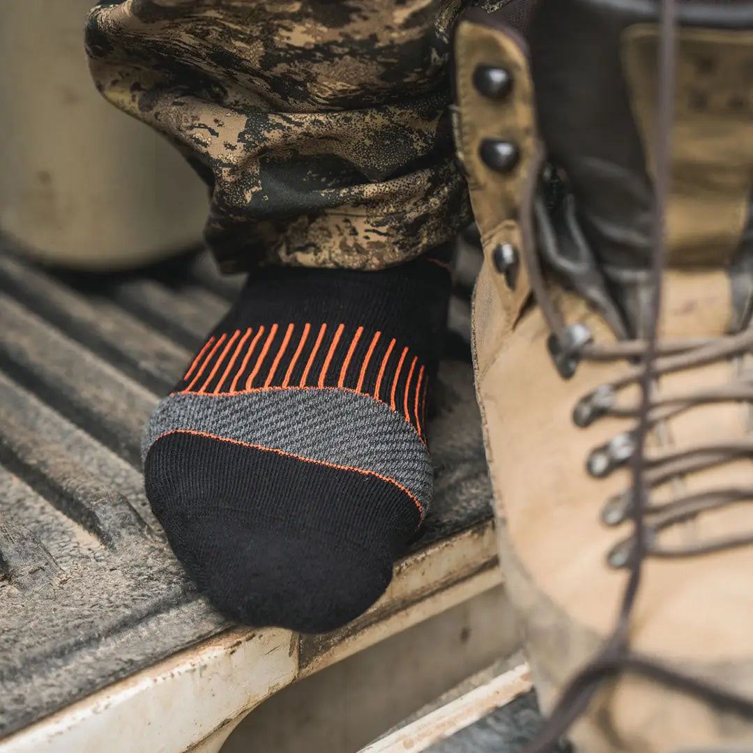 Black sock with orange stripes from Seeland Field Coolmax hunting sock 2 pack