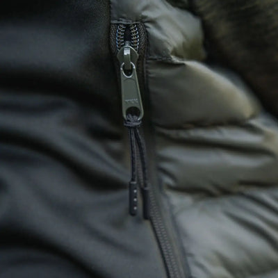 Dark green jacket zipper on Seeland Therma Womens Waistcoat for hunting and country clothing