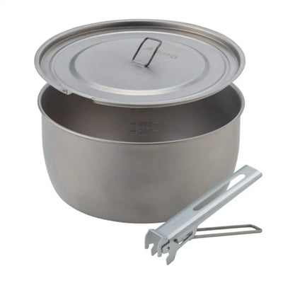 Titanium cooking pot with lid and handle, perfect for camping with Soto Titanium Pot 1100