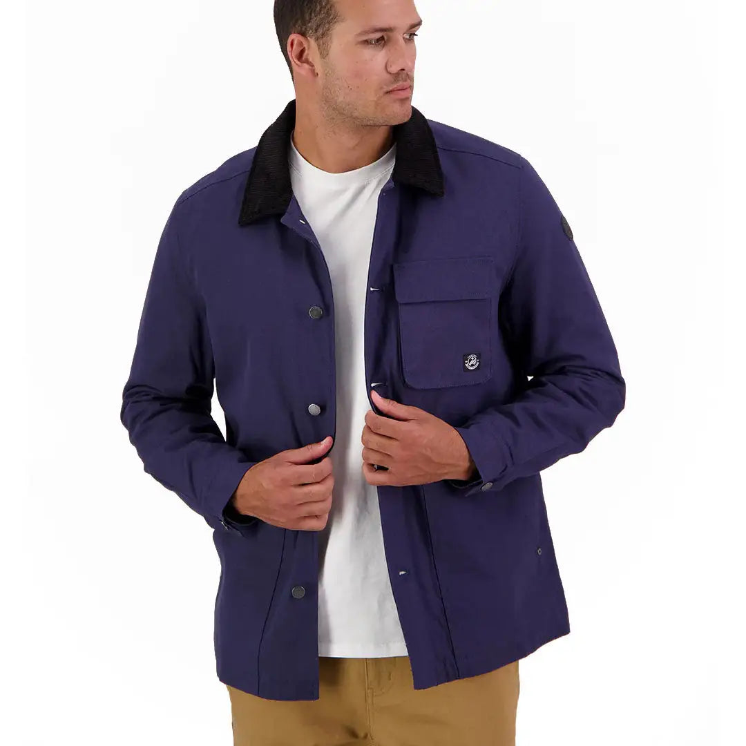 Men’s navy blue Swanndri Barrytown V3 Canvas Jacket with black collar and front pockets
