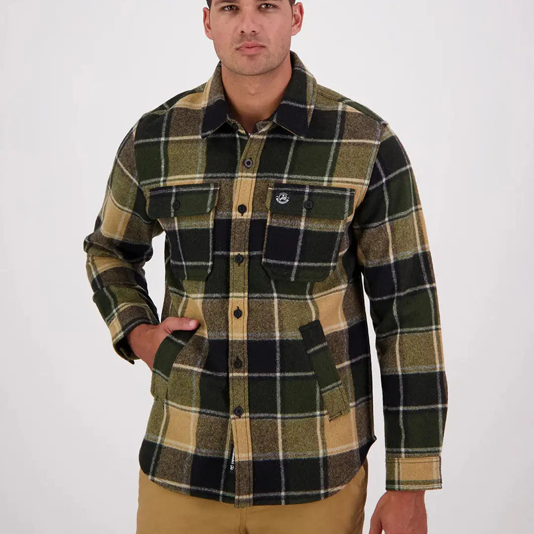 Men’s green black tan plaid wool shacket with chest and side pockets, Swanndri Kiaraki v3 wool