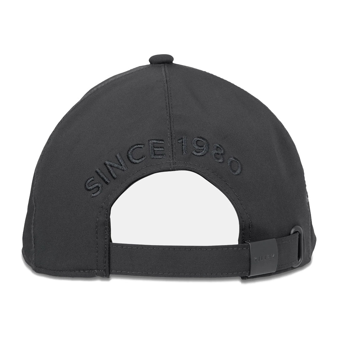 Black Tilley Tech Travel Cap perfect for style and outdoor adventures