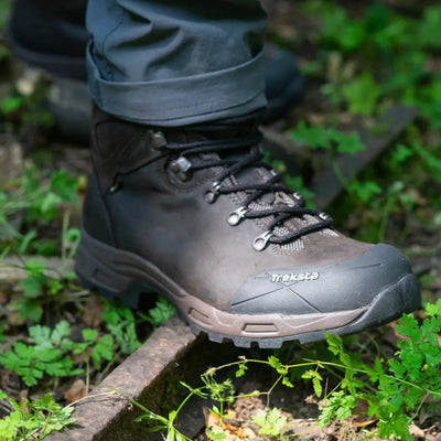 Hiking boot with gray waterproof nubuck leather and black laces features Gore-Tex waterproof