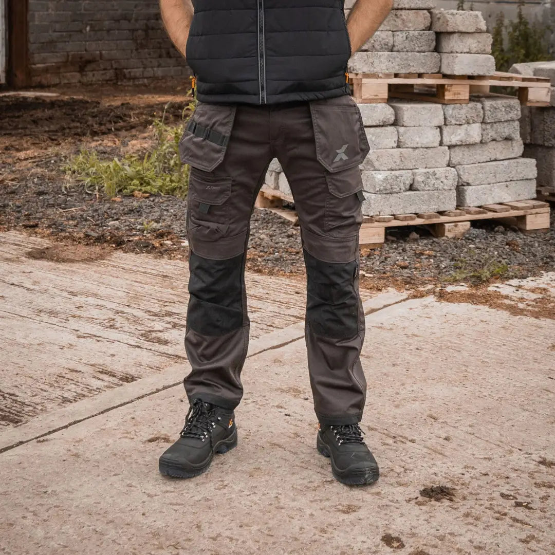Men’s dark grey work trouser with utility pockets and reinforced knees for country clothing